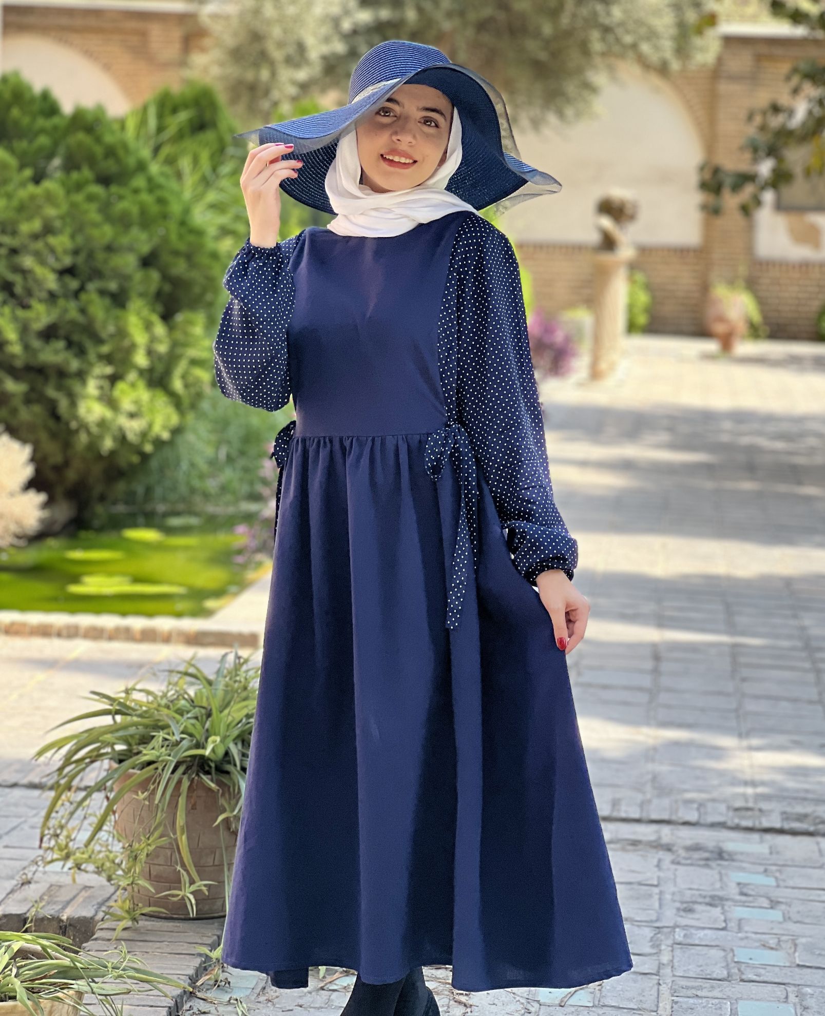 تصویر  پیراهن شیرین